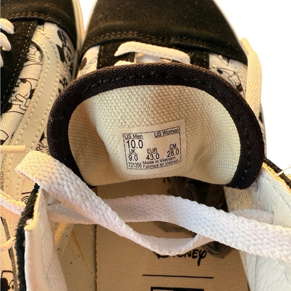 New Vans Men’s Old Skool Size 10 Many Faces of Mickey Mouse 100th Anniversary - Picture 10 of 11